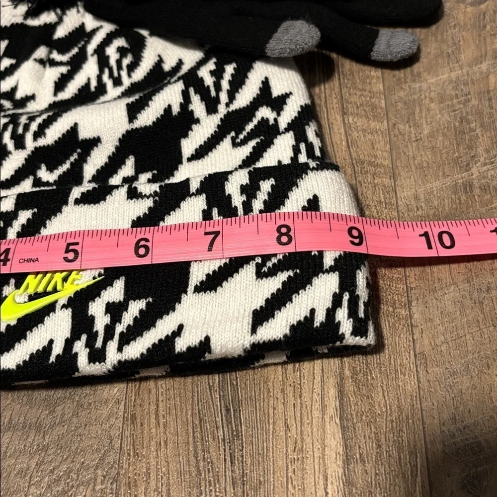 Nike 2pc. Knit Cuffed pom-pom beanie,touch screen gloves,pattern,neon green logo